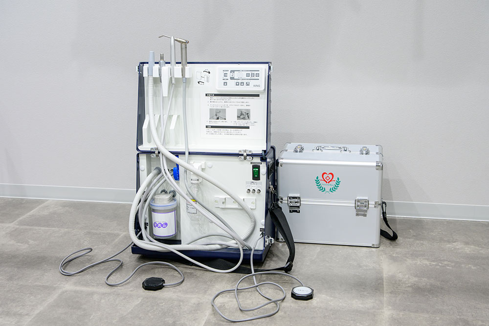 院内と同等のポータブル機材を持参